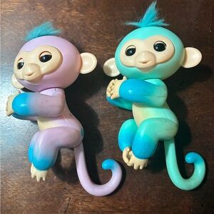 Set of 2 Colorful WowWee Fingerlings Interactive Monkey Toys